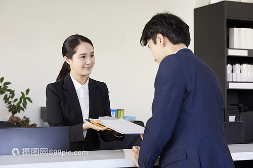 秘书办公室神谕销售人员客户咨询韩语